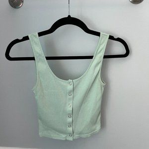 mint green tank top💚